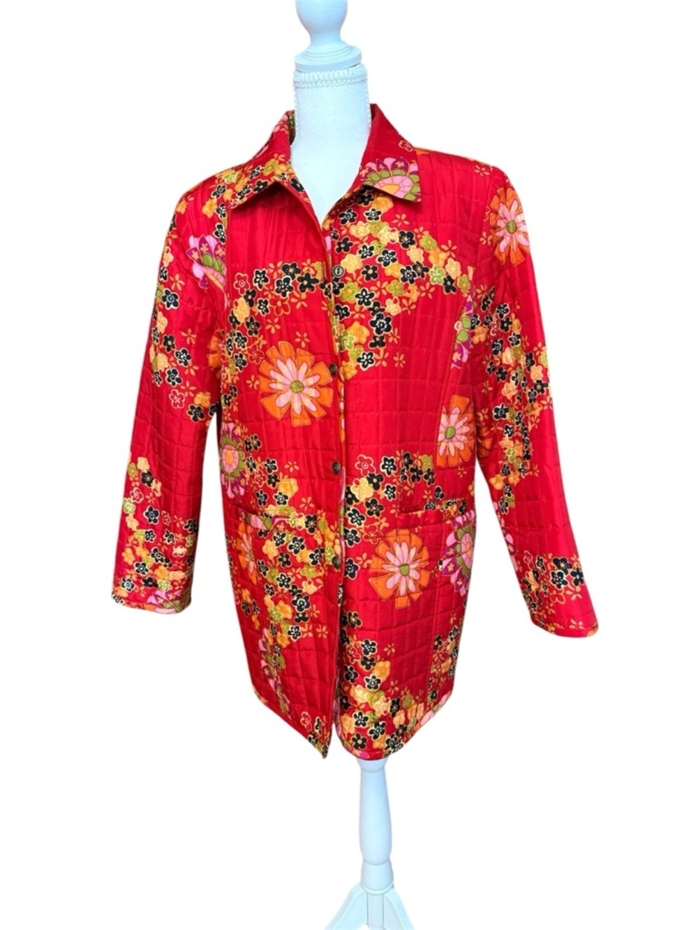 100% Silk Shell Red Quilted Floral Button-Down Jacket - Picture 2 of 7